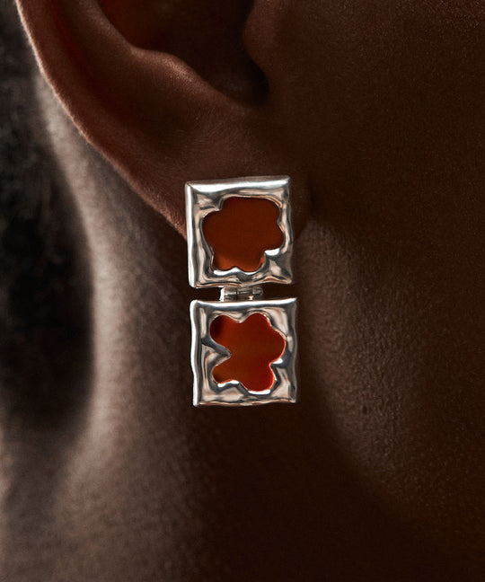 AOLA-VILAS-BRINCO-LINA-BO-BARDI-JOIAS-FEMININAS-PEDRA-VERMELHA-ESCULTURA-VESTIVEL-SESC-POMPEIA-PRATA-925-BANHO-OURO-18K-ARQUITETURA-SAO-PAULO