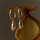 Brinco Argola Petit Cora Ouro 18k