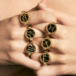 PAOLA-VILAS-ANEL-ZODIACO-PRATA-OURO
