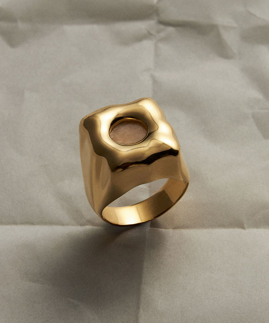 PAOLA-VILAS-ANEL-JOIAS-ESCULTURA-VESTIVEL-OURO-18K-PRATA-925