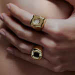 PAOLA-VILAS-ANEL-JOIAS-ESCULTURA-VESTIVEL-OURO-18K-PRATA-925