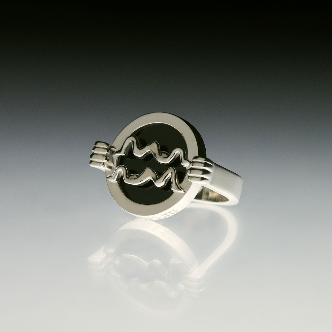 PAOLA-VILAS-ANEL-ZODIACO-PRATA-BANHO-OURO-18K
