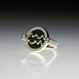 PAOLA-VILAS-ANEL-ZODIACO-PRATA-BANHO-OURO-18K