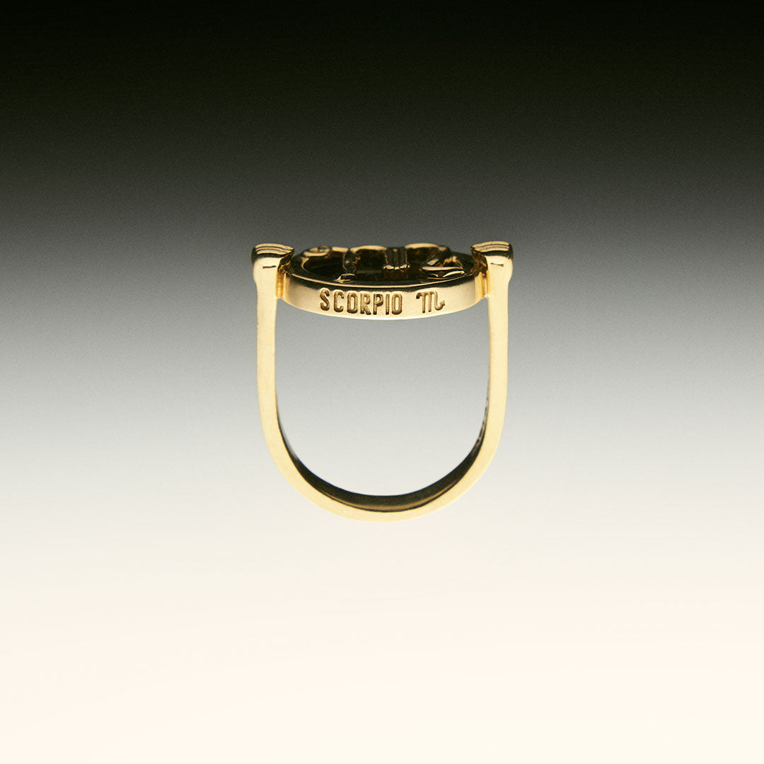 PAOLA-VILAS-ANEL-ZODIACO-PRATA-BANHO-OURO-18K-ESCORPIAO