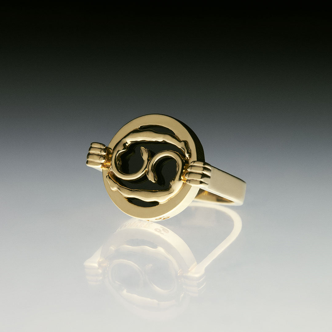 PAOLA-VILAS-ANEL-ZODIACO-PRATA-OURO-CANCER-CORPOS-JOIAS-FEMININAS-PRATA-BANHO-18K-