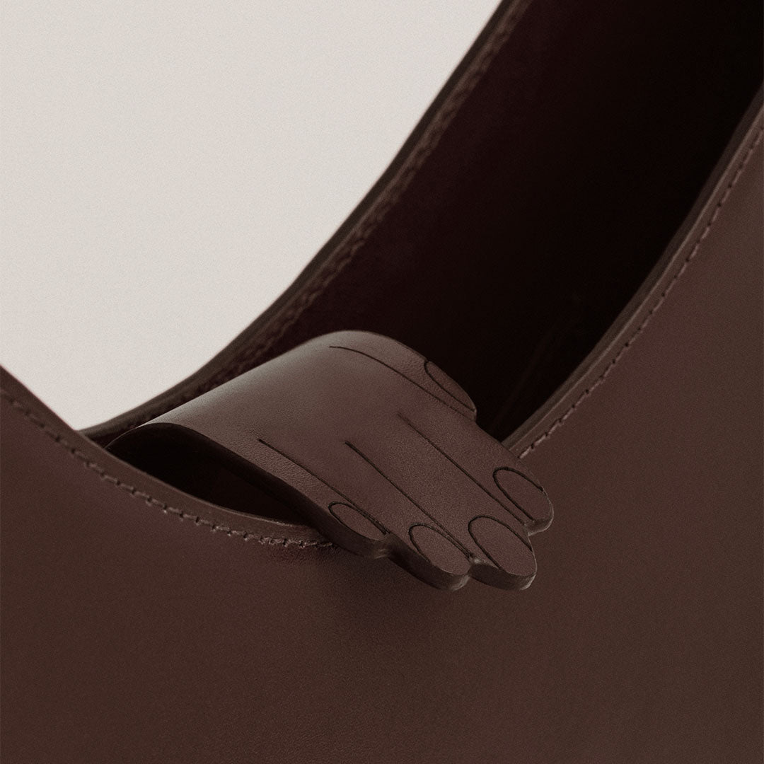 PAOLA-VILAS-BOLSA-ESCULTURA-VESTIVEL-CORPO-FEMININO-MULHER-JOIAS