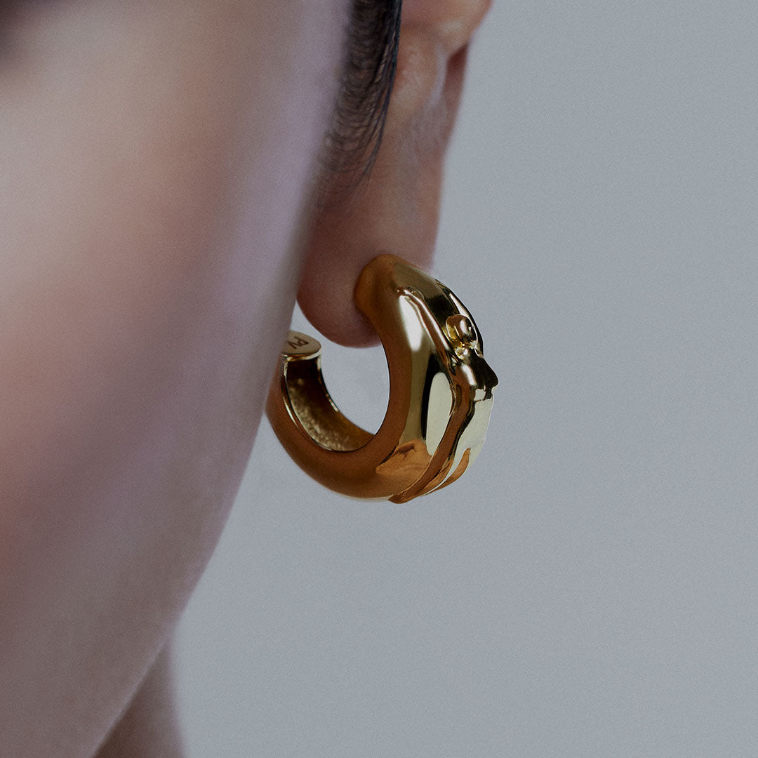 PAOLA-VILAS-BRINCO-AUGUSTA-PRATA-BANHO-DE-OURO-18K