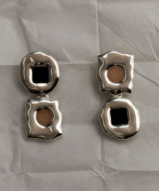 PAOLA-VILAS-BRINCO-JOIAS-CORPOS-FEMININOS-PRATA-BANHO-OURO-18K-PEDRA-NEGRA