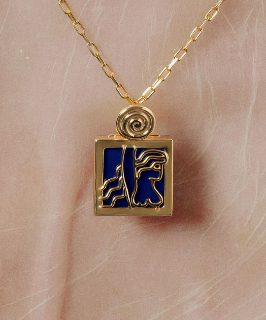 PAOLA-VILAS-PENDENTE-COLAR-PEDRA-AZUL-PRATA-BANHO-OURO-18K-LINA-BO-BARDI-ARTE-ARQUITETURA-SAO-PAULO-JOIAS-FEMININAS