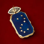 PAOLA_VILAS_BRINCOS_OURO_18K_JOIAS_FEMININAS_DIAMANTE_ESMERALDA_MÃOS