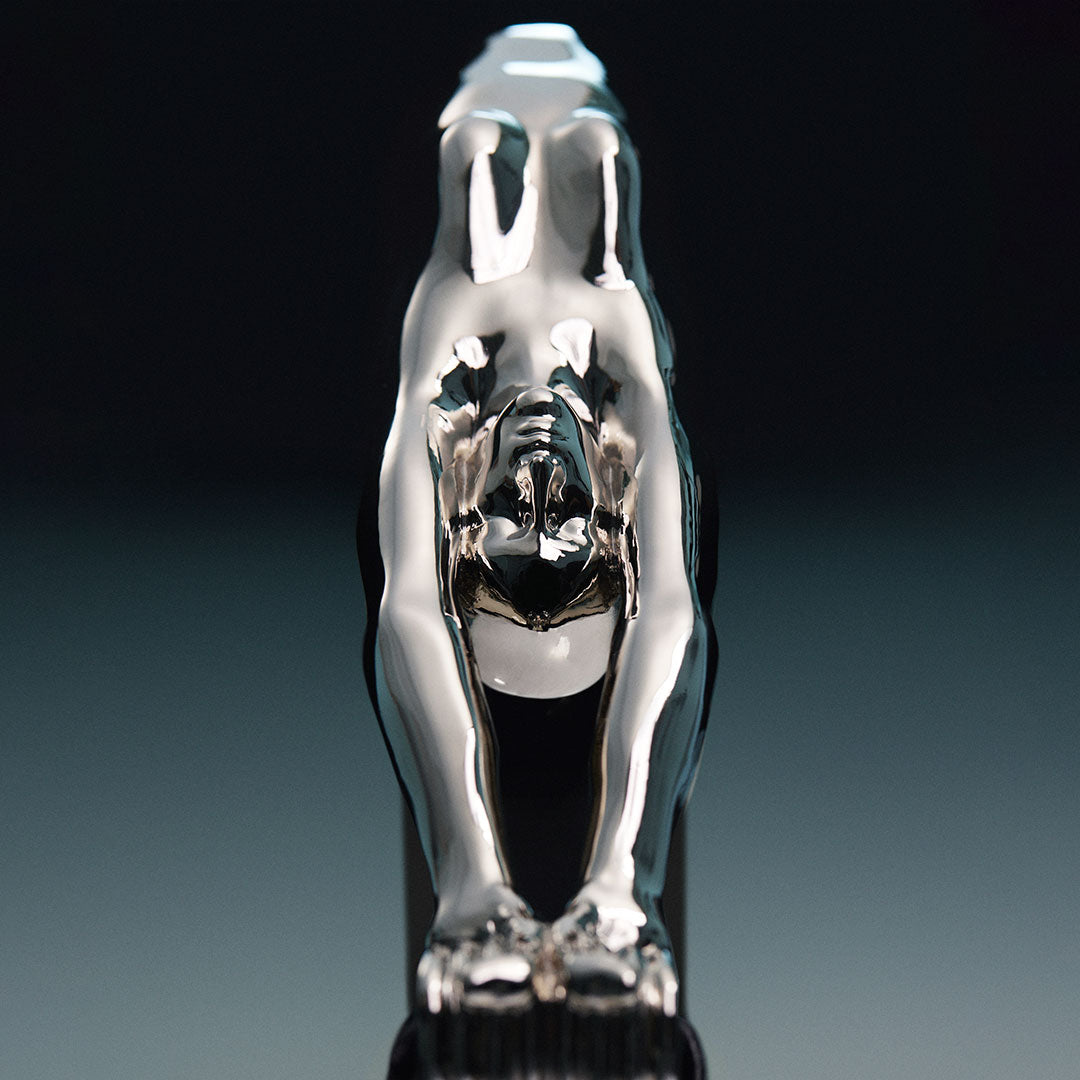 Paola-Vilas-bolsa-escultura-vestível-corpo-mulher-joias