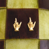 Brincos em ouro 18k de dedo do meio adornado com diamantes