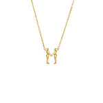 Colar Paola Vilas em ouro 18k de inicial personalizável com letra em forma de corpos femininos
