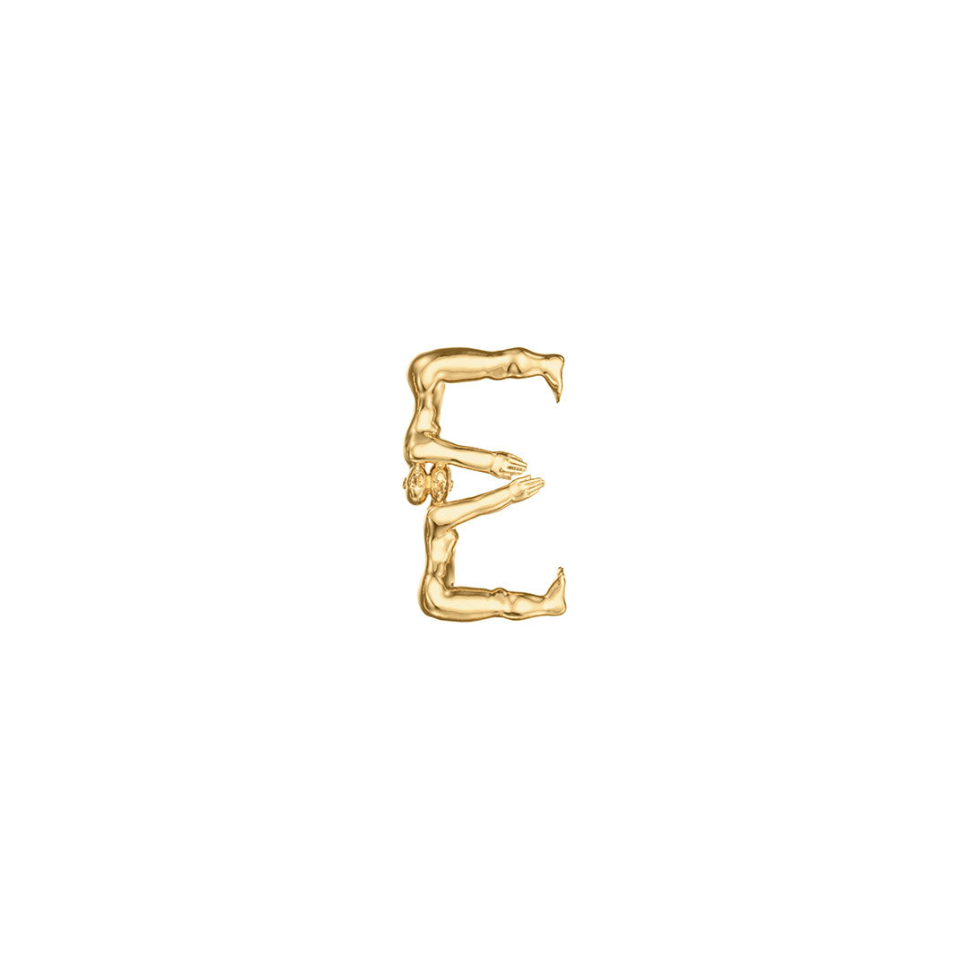 Colar Paola Vilas em ouro 18k letra E com corpos femininos