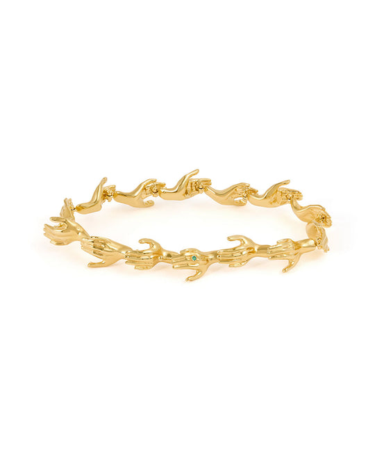 Pulseira Paola Vilas em prata 925 com banho de ouro 18k de mãos em corrente adornada com esmeralda