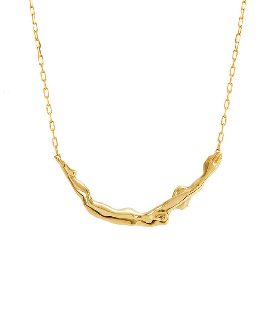Colar Paola Vilas de corpo feminino pequeno em prata 925 com banho de ouro 18k