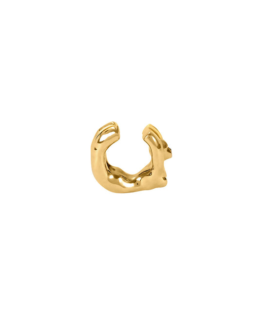 Earcuff Paola Vilas em prata 925 com banho de ouro 18k de corpo feminino