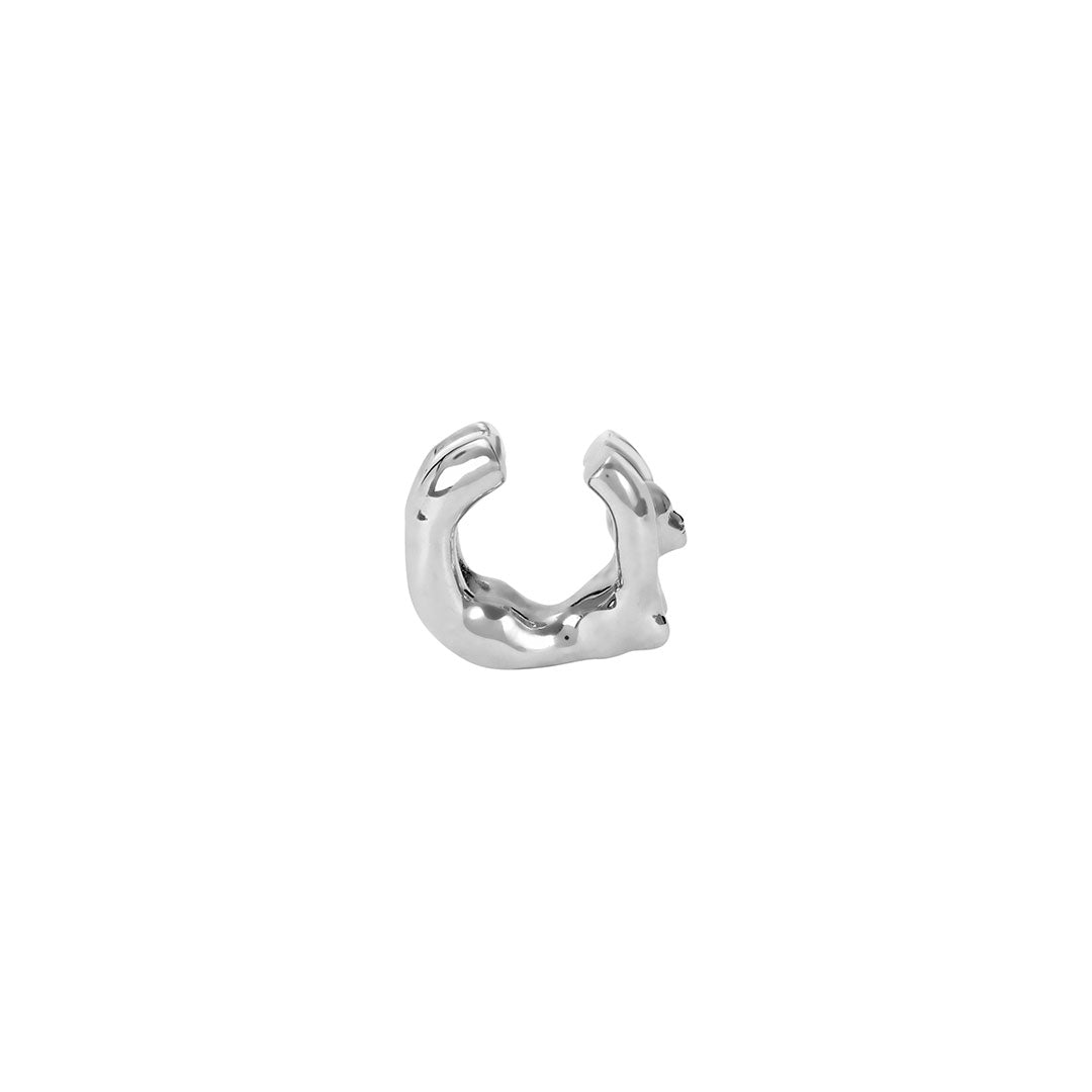 Earcuff Paola Vilas em prata 925 de corpo feminino