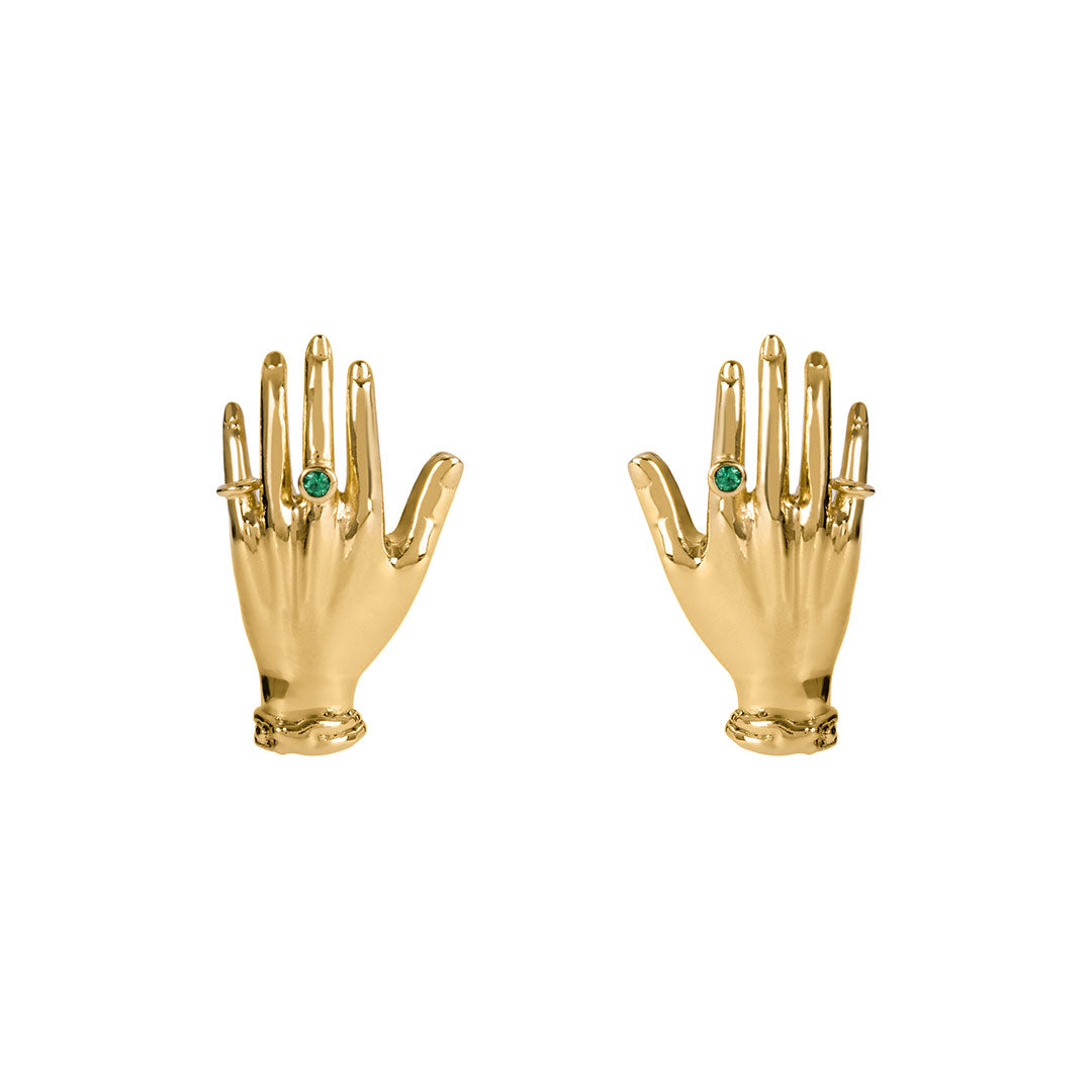 Brinco Paola Vilas em prata 925 e banho de ouro 18k de mãos adornadas com esmeraldas
